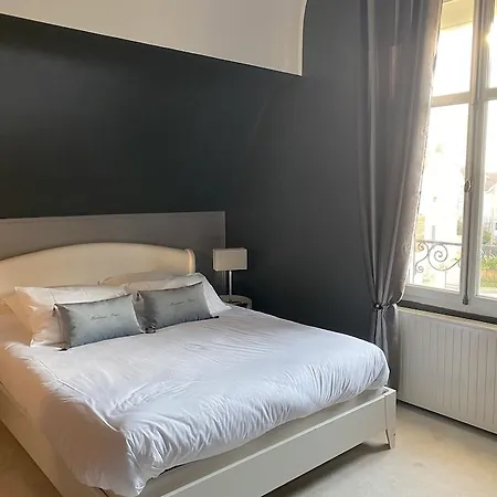 The Originals Miramar, Pontaillac 호텔 3*