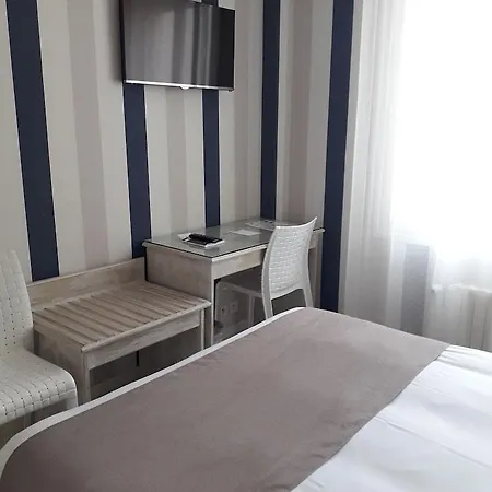 Hotel The Originals Miramar, Pontaillac 3*