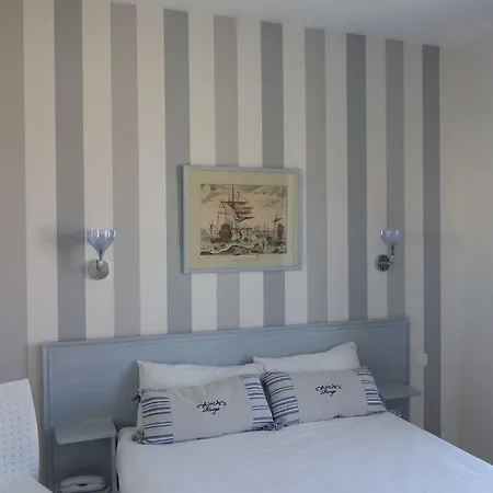 Hotel The Originals Miramar, Pontaillac 3*
