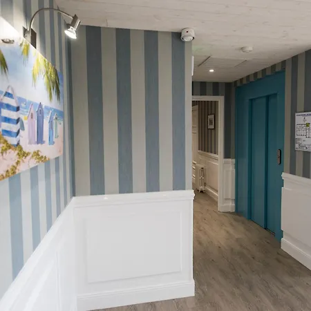 The Originals Miramar, Pontaillac Hotel