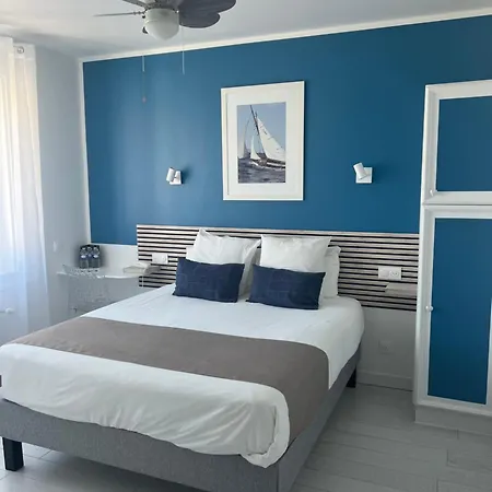 The Originals Miramar, Pontaillac Hotel