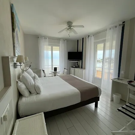 The Originals Miramar, Pontaillac 로양