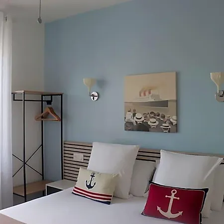 فندق The Originals Miramar, Pontaillac 3*