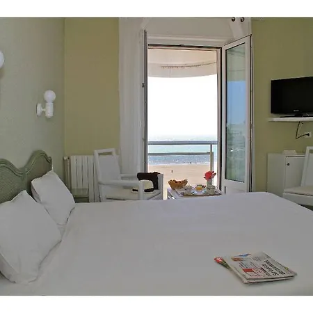 The Originals Miramar, Pontaillac Hotel 3*