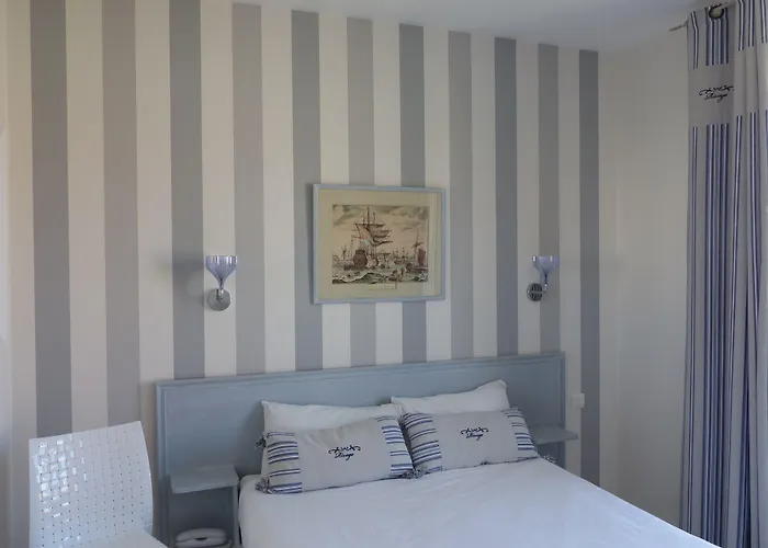 Hotel The Originals Miramar, Pontaillac 3*